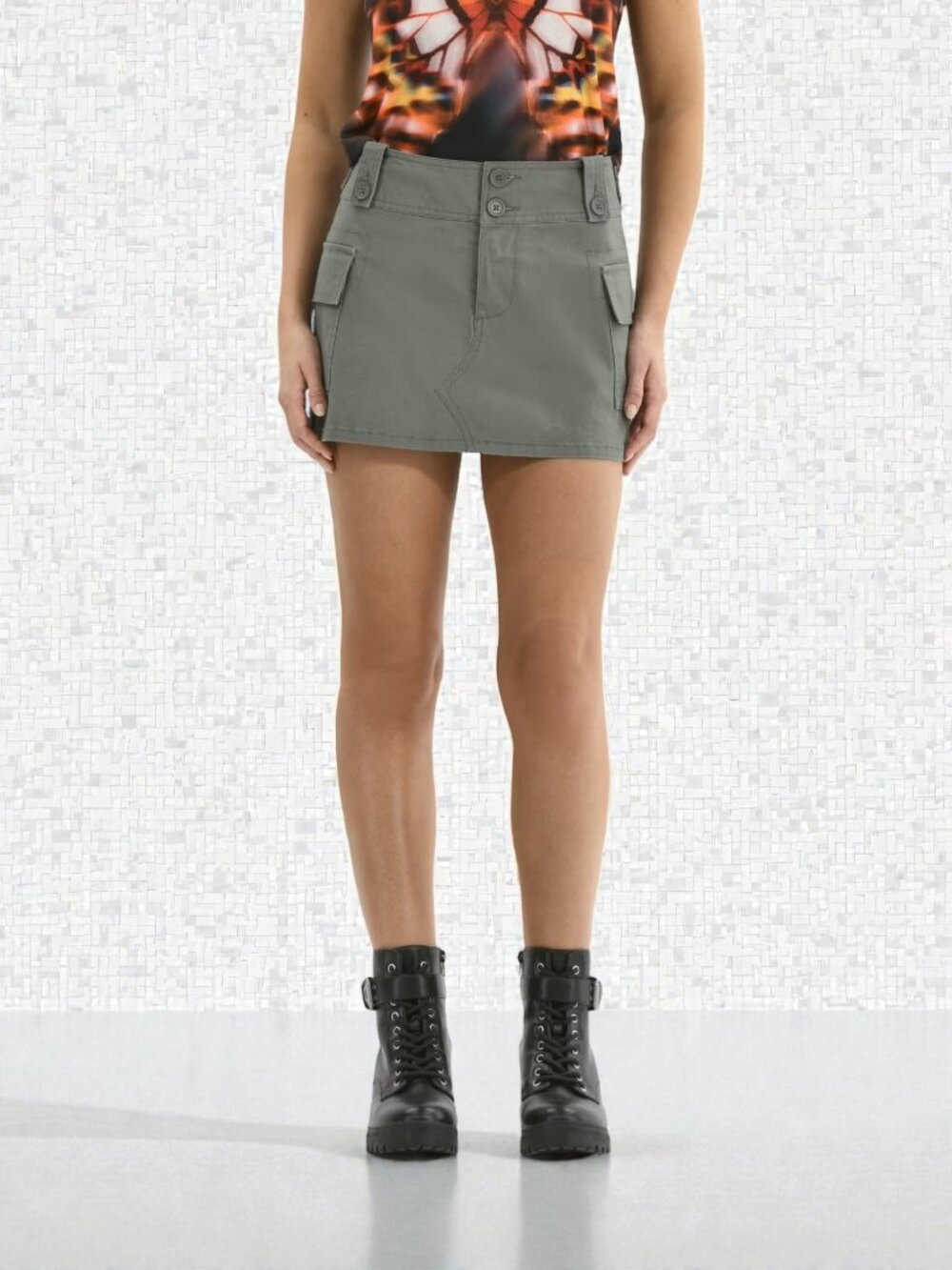 Madden NYC Women's Utility Cargo Skort XL, XXL Pockets Zipper Button Olive Green - Picture 3 of 9